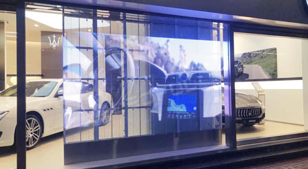 Прозрачный светодиодный экран TGC для магазина Maserati