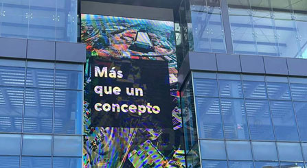 Фасад здания Большой рекламный светодиодный рекламный щит в Мексике