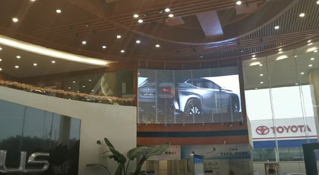 LEDFUL TGC Прозрачный светодиодный экран для дилера автомобилей
